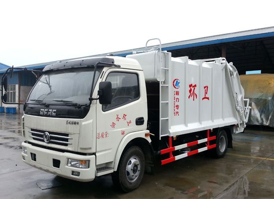東風8方壓縮式垃圾車圖片