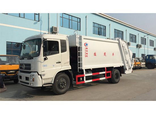 東風天錦8方壓縮式垃圾車圖片