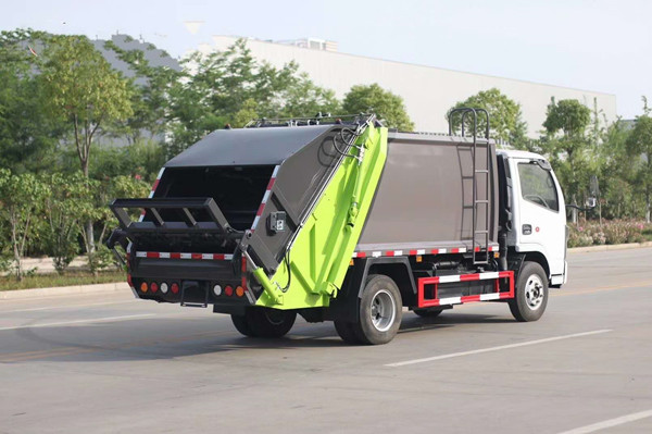 6方壓縮垃圾車
